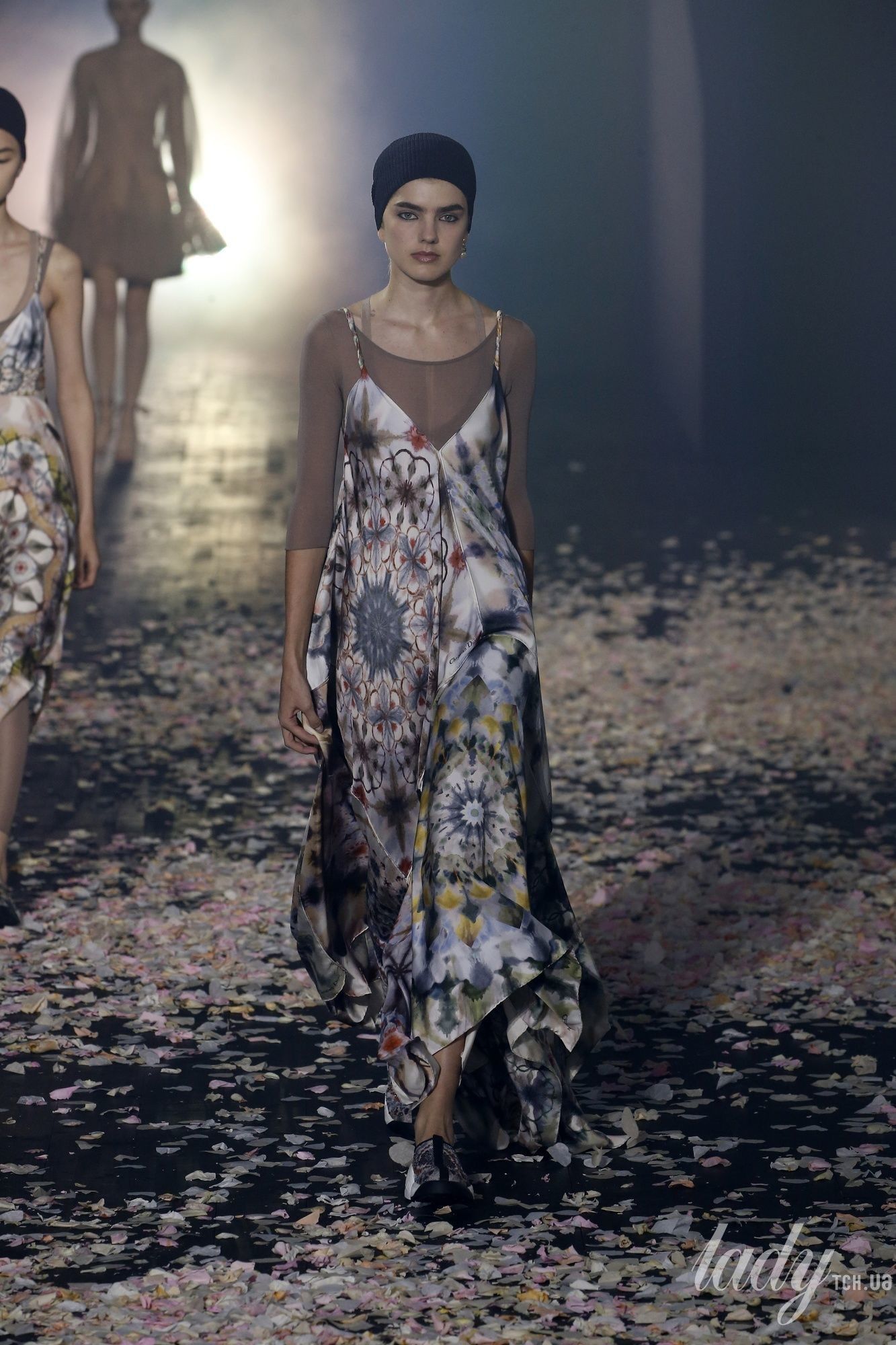 Коллекция Dior прет-а-порте сезона весна-лето 2019_39