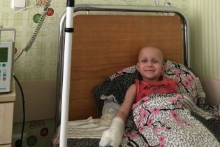 Помогите Амине одолеть опухоль мозга