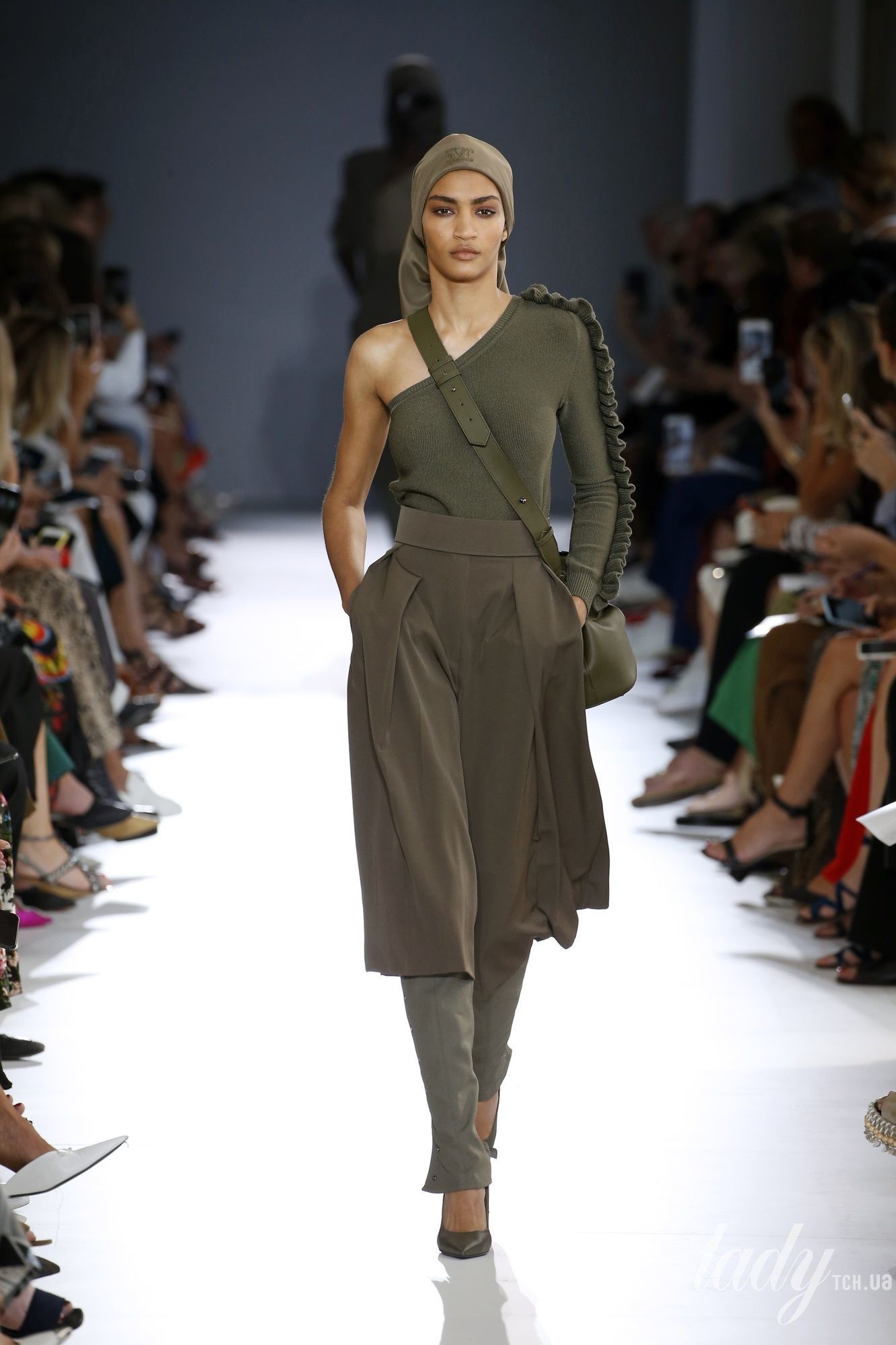 Коллекция Max Mara прет-а-порте сезона весна-лето 2019_21
