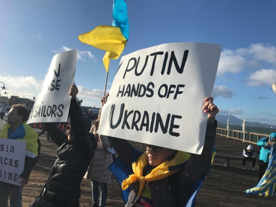 Климкин сообщил, что в Москве украинские консулы посещают раненых моряков ВМС