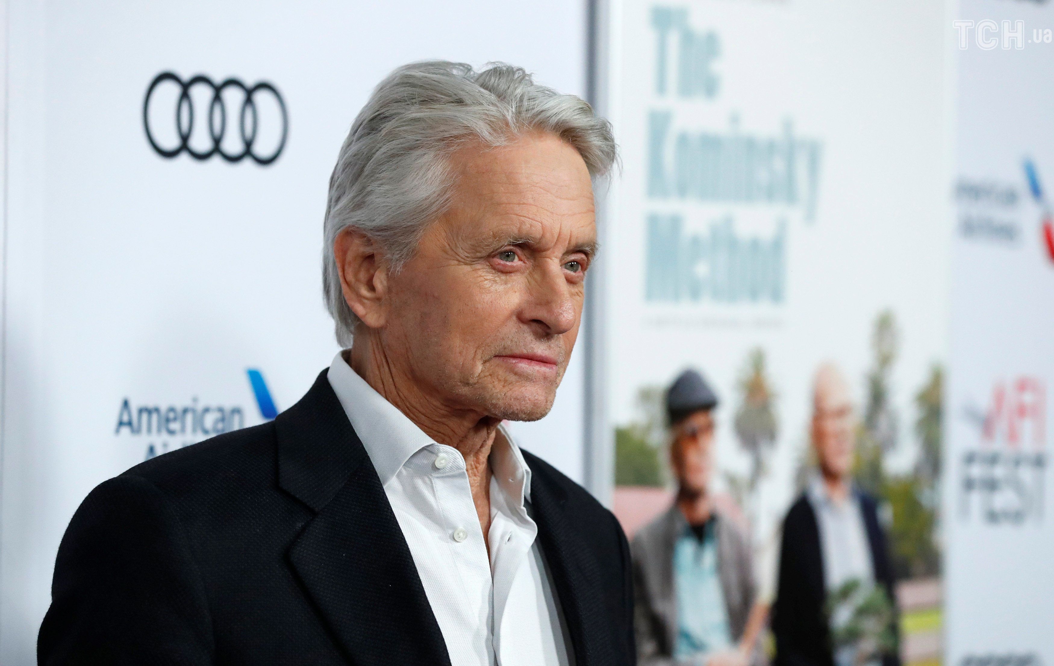   Michael Douglas 