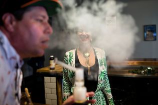 Производитель сигарет Marlboro вложился в выращивание марихуаны
