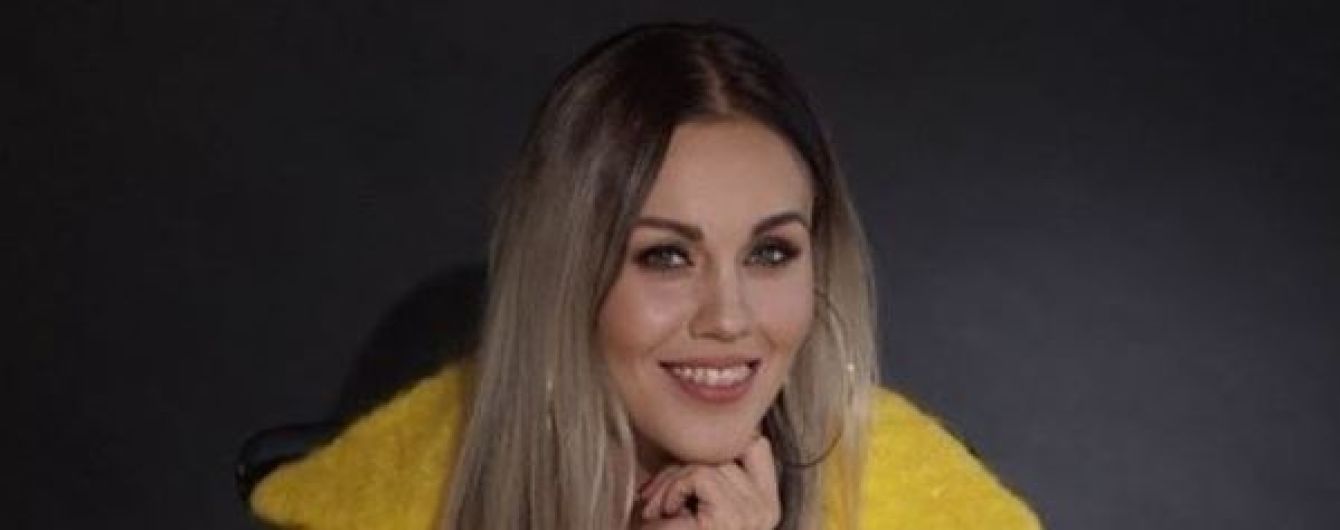 Новий етап: співачка Alyosha припинила співпрацю з продюсером