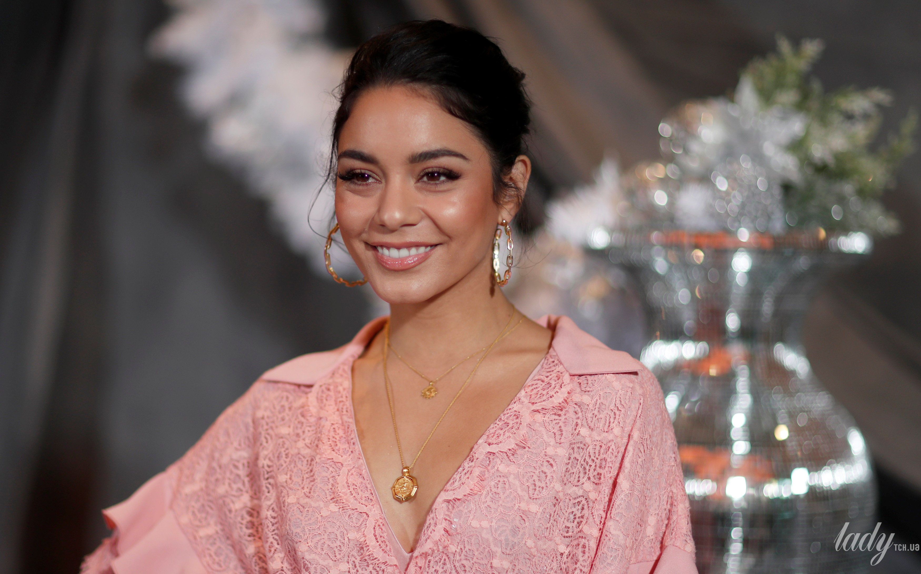   Vanessa Hudgens_3 