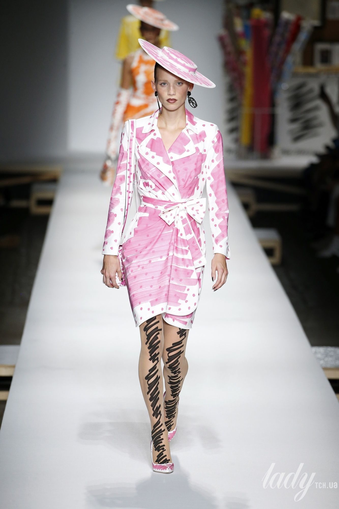 Коллекция Moschino прет-а-порте сезона весна-лето 2019_2