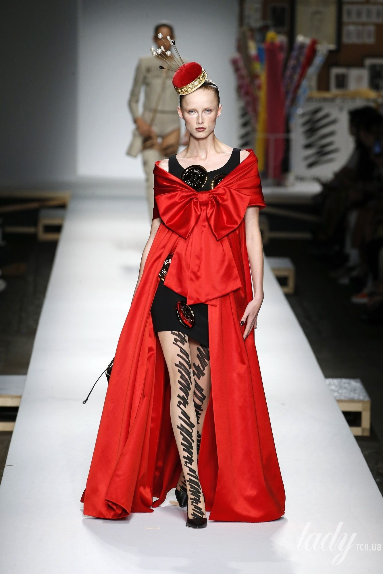Коллекция Moschino прет-а-порте сезона весна-лето 2019_58