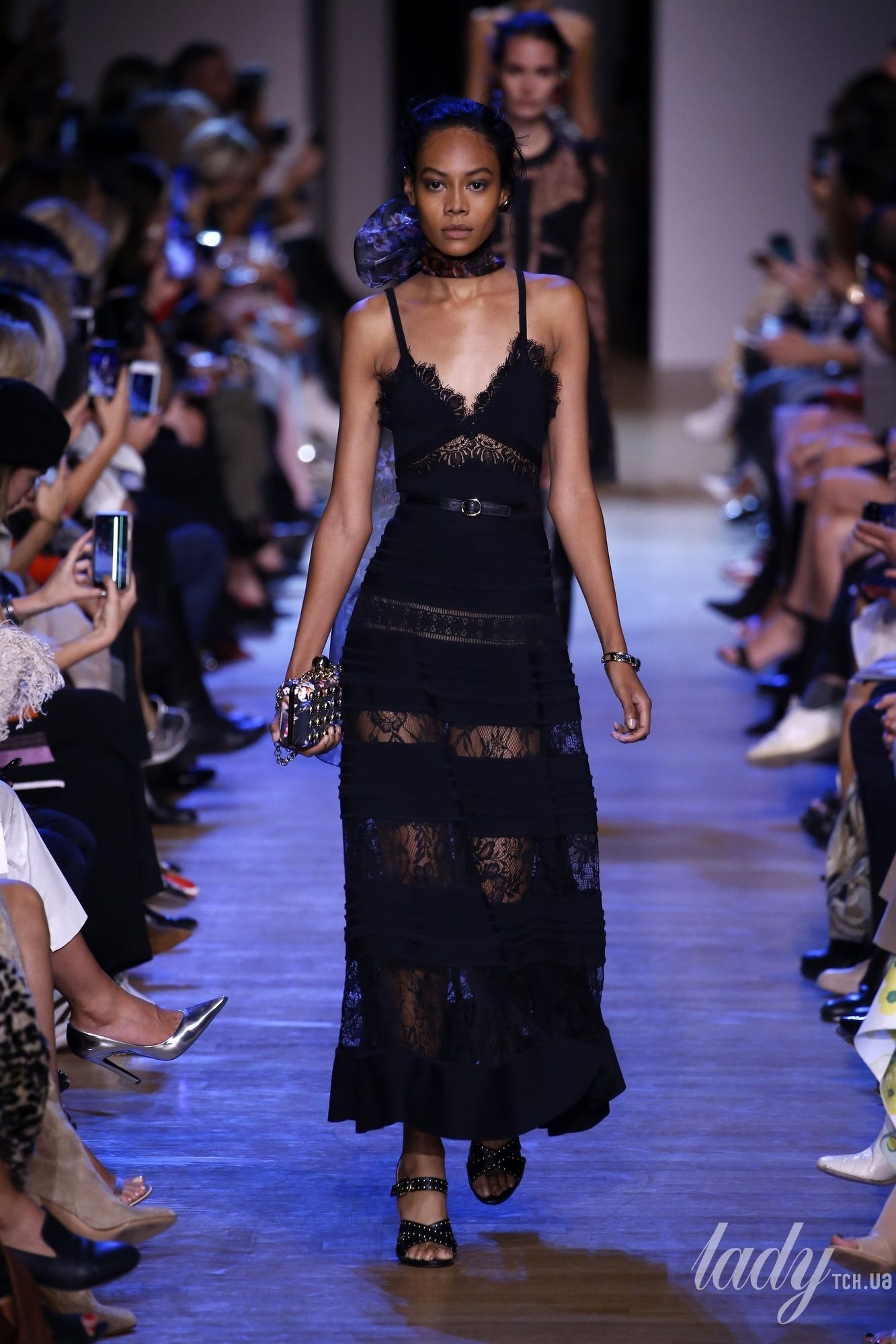 Коллекция Elie Saab прет-а-порте сезона весна-лето 2019_14