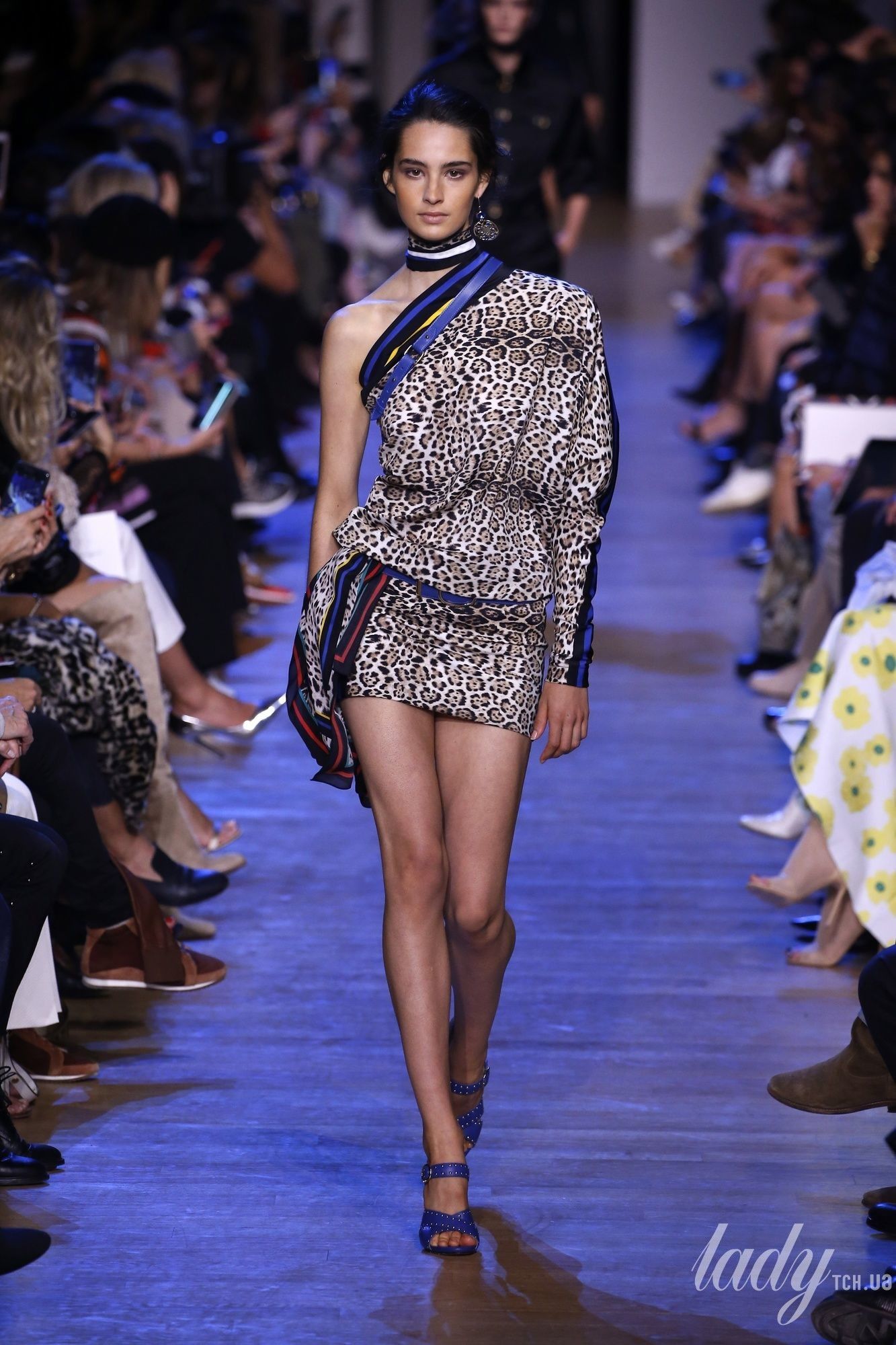 Коллекция Elie Saab прет-а-порте сезона весна-лето 2019_26