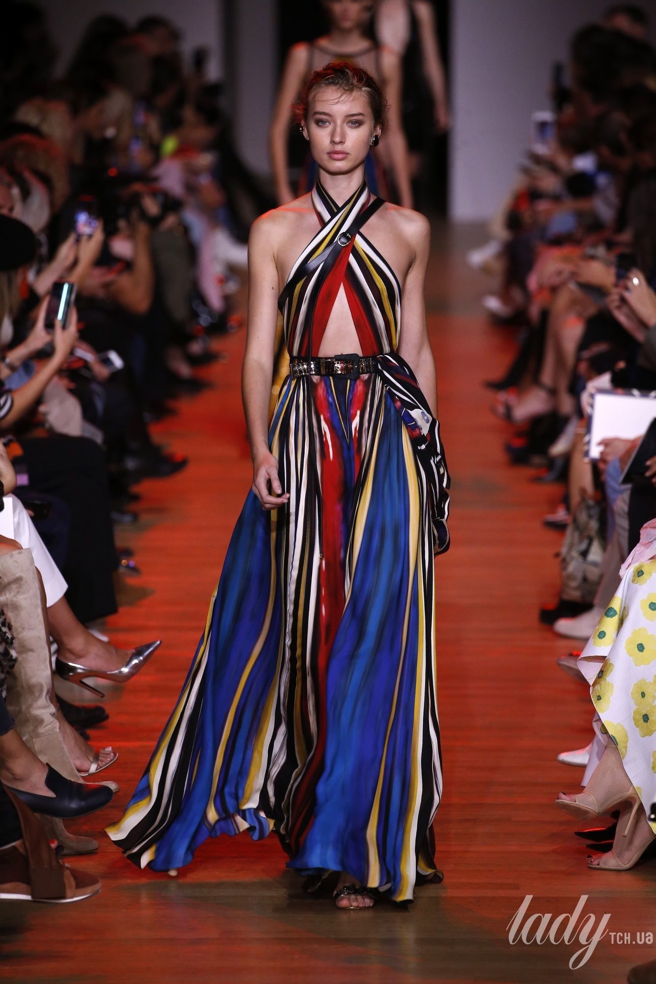 Коллекция Elie Saab прет-а-порте сезона весна-лето 2019_37