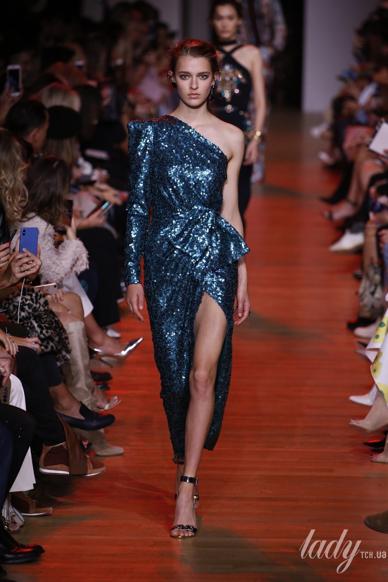 Коллекция Elie Saab прет-а-порте сезона весна-лето 2019_44