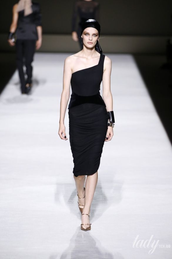 Коллекция Tom Ford прет-а-порте сезона весна-лето 2019_30