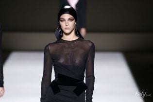 Лаконичная и сексуальная коллекция Tom Ford прет-а-порте сезона весна-лето 2019