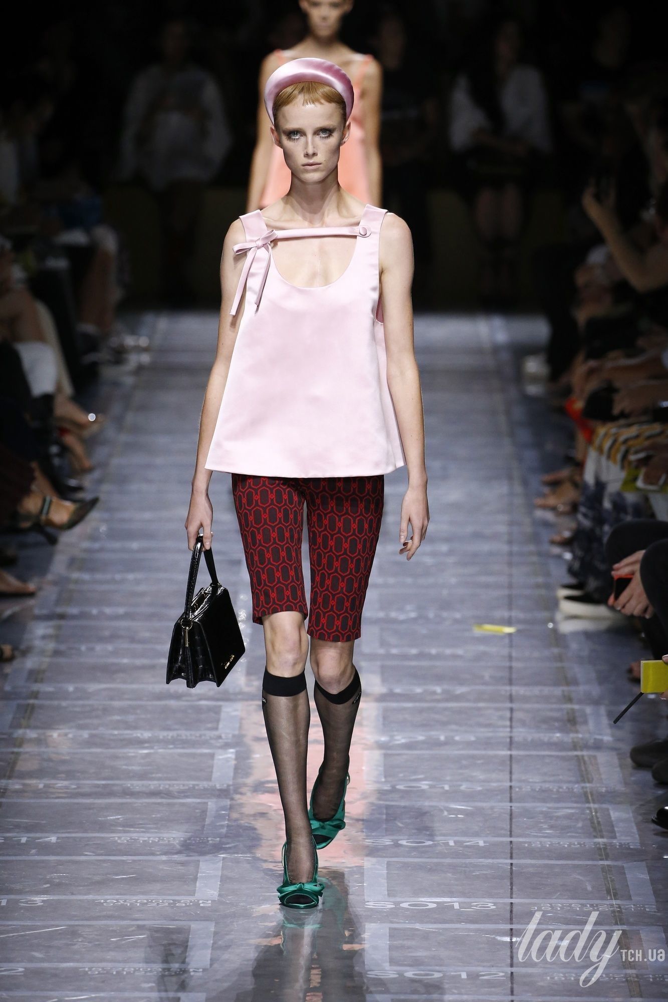 Коллекция Prada прет-а-порте сезона весна-лето 2019_10