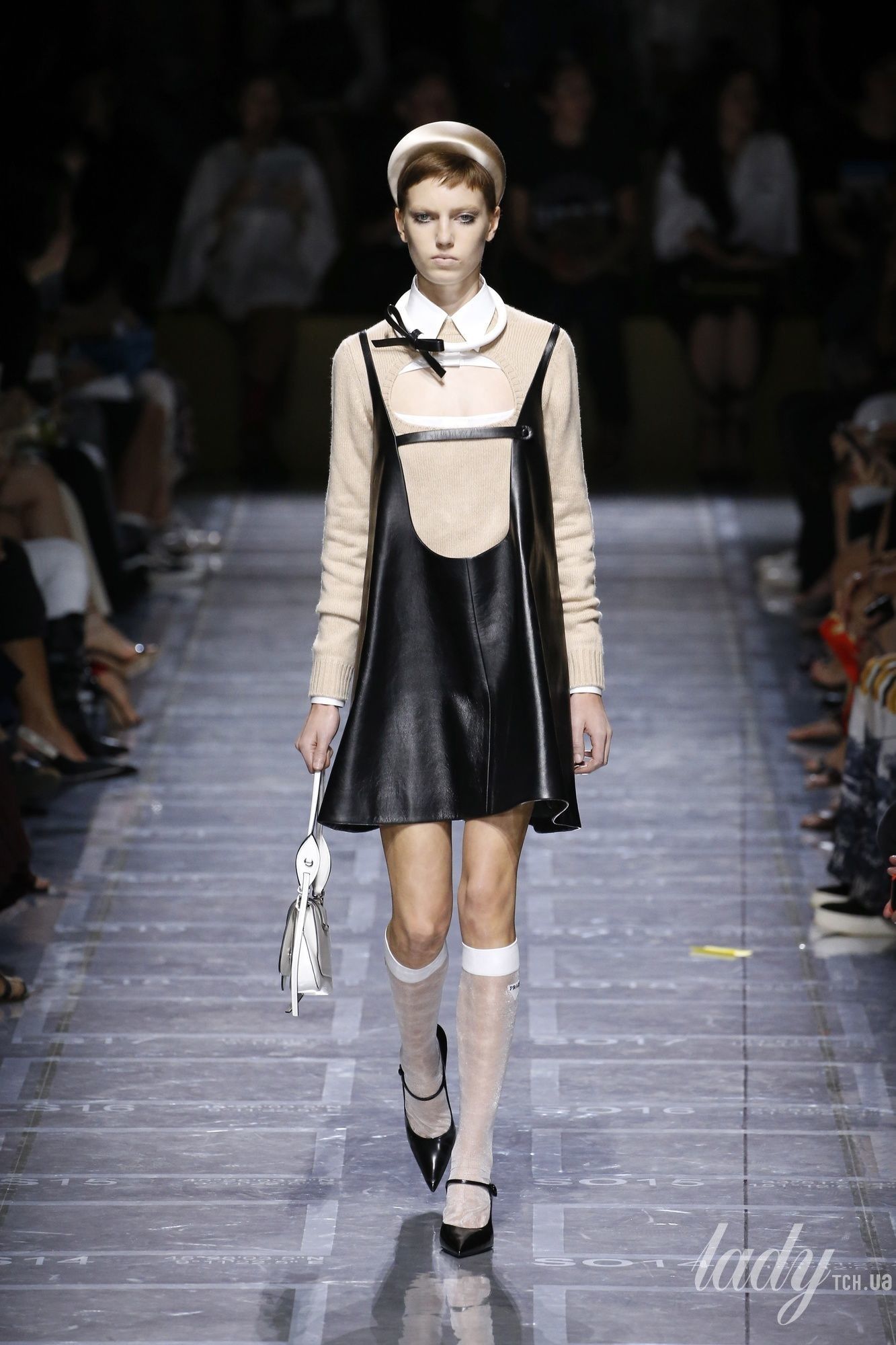 Коллекция Prada прет-а-порте сезона весна-лето 2019_14