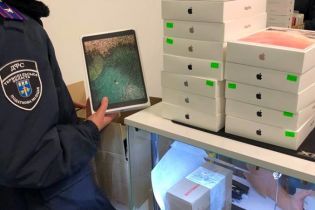 На Тернопільщині вилучили продукції Apple на майже 6 мільйонів гривень