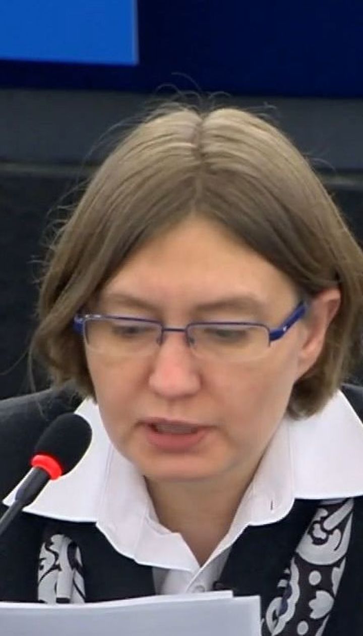 Заочне нагородження: премію Сахарова від імені Сенцова отримала його сестра