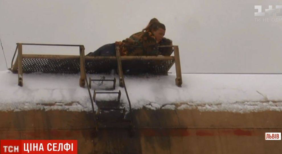 У Львові двох підлітків ударило струмом на залізничному вагоні