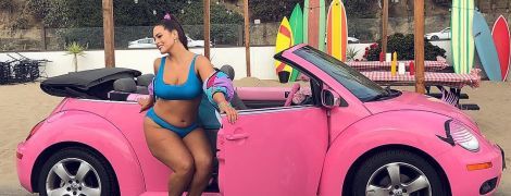 Соблазнительные формы plus size модели Эшли Грэм и кот, который "застывает" со смешной гримасой. Тренды Сети