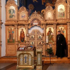 Оплески та вигуки "браво". У Вінниці собор Московського патріархату перейшов до Помісної церкви