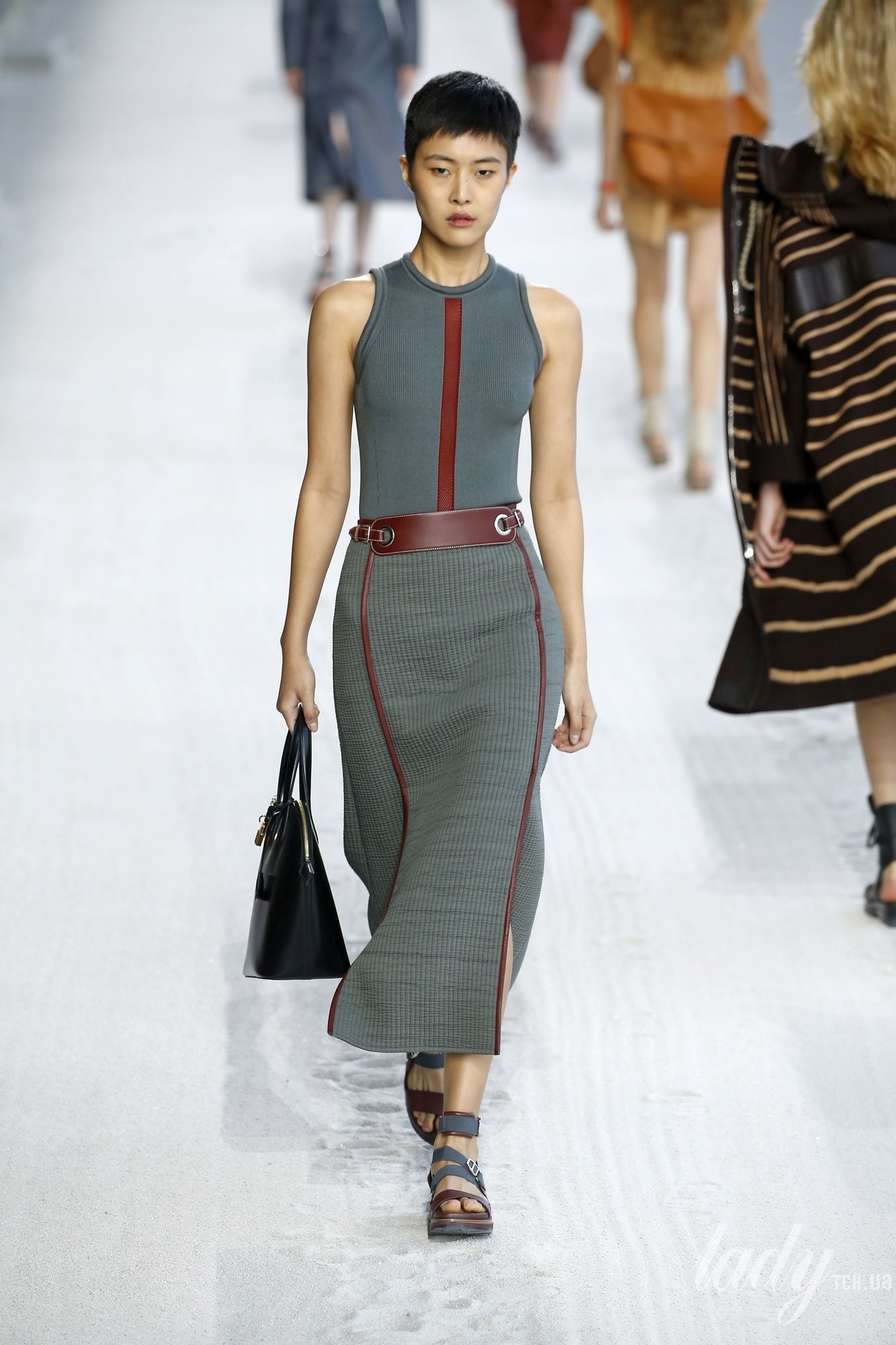Коллекция Hermes прет-а-порте сезона весна-лето 2019_16