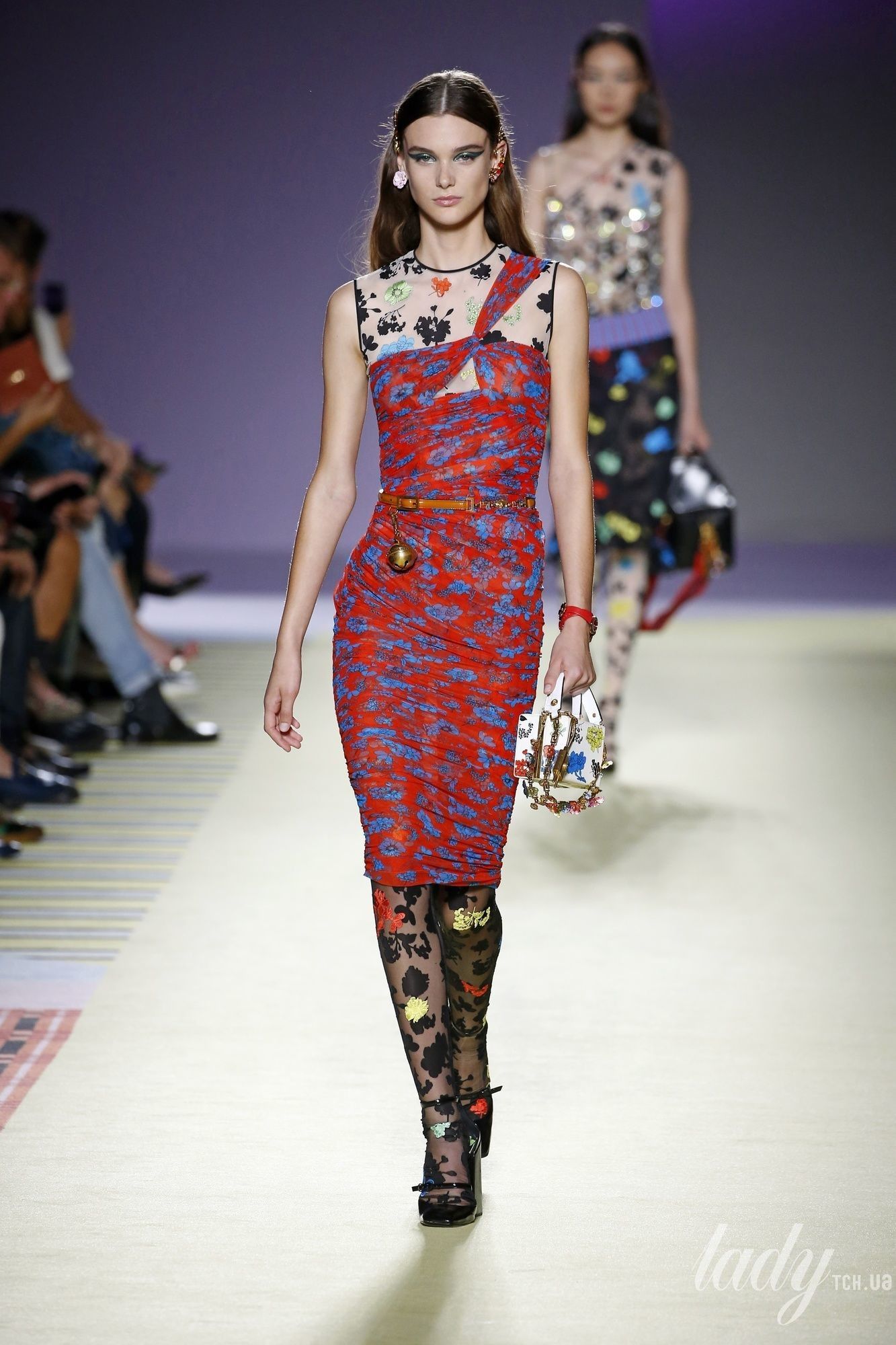 Коллекция Versace прет-а-порте сезона весна-лето 2019_15