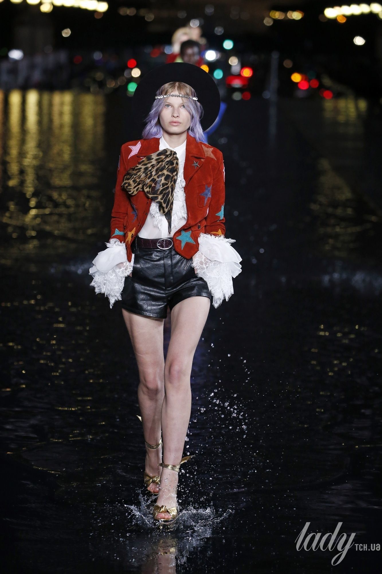 Коллекция Saint Laurent прет-а-порте сезона весна-лето 2019_17