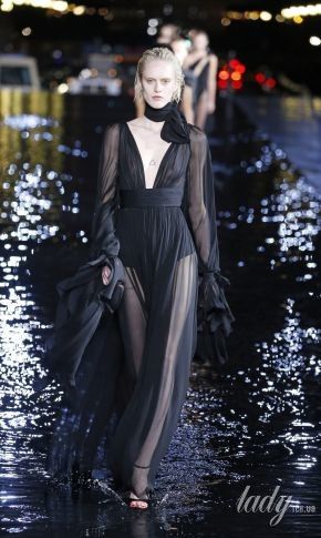 Роскошная и сексуальная коллекция Saint Laurent сезона весна-лето 2019