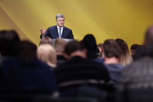 Порошенко предостерег радикалов от захвата храмов Московского патриархата