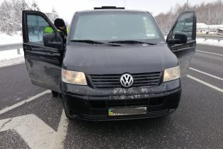 На Київщині поліцейські випадково врятували чоловіка, якого взяли в заручники і вимагали гроші