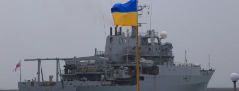 Через конфлікт у Керченській протоці до України прибув перший військовий корабель НАТО