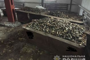 В Никополе на складе обнаружили 15 тонн детонаторов к снарядам