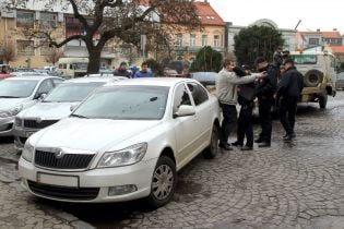 У Львові добре заробили на шаленій кількості неправильного паркування