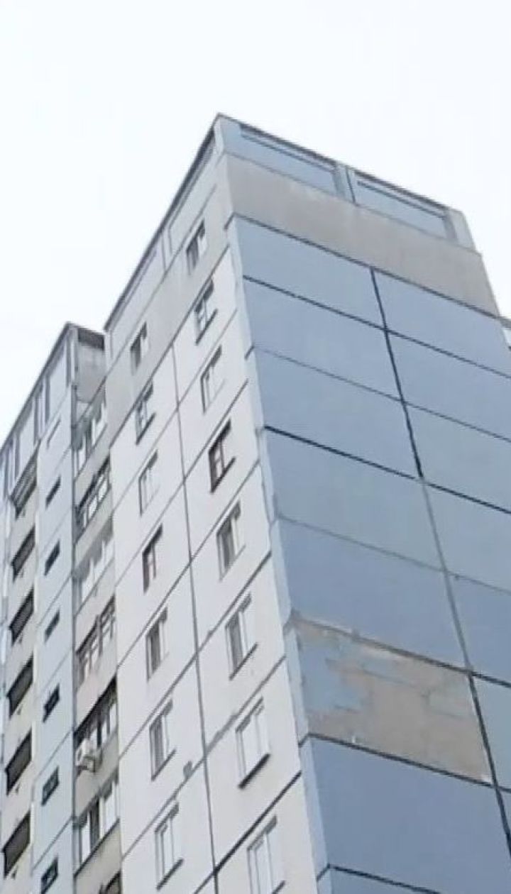 Вбила себе та дитину: що спонукало молоду матір з малюком на руках вистрибнути з багатоповерхівки