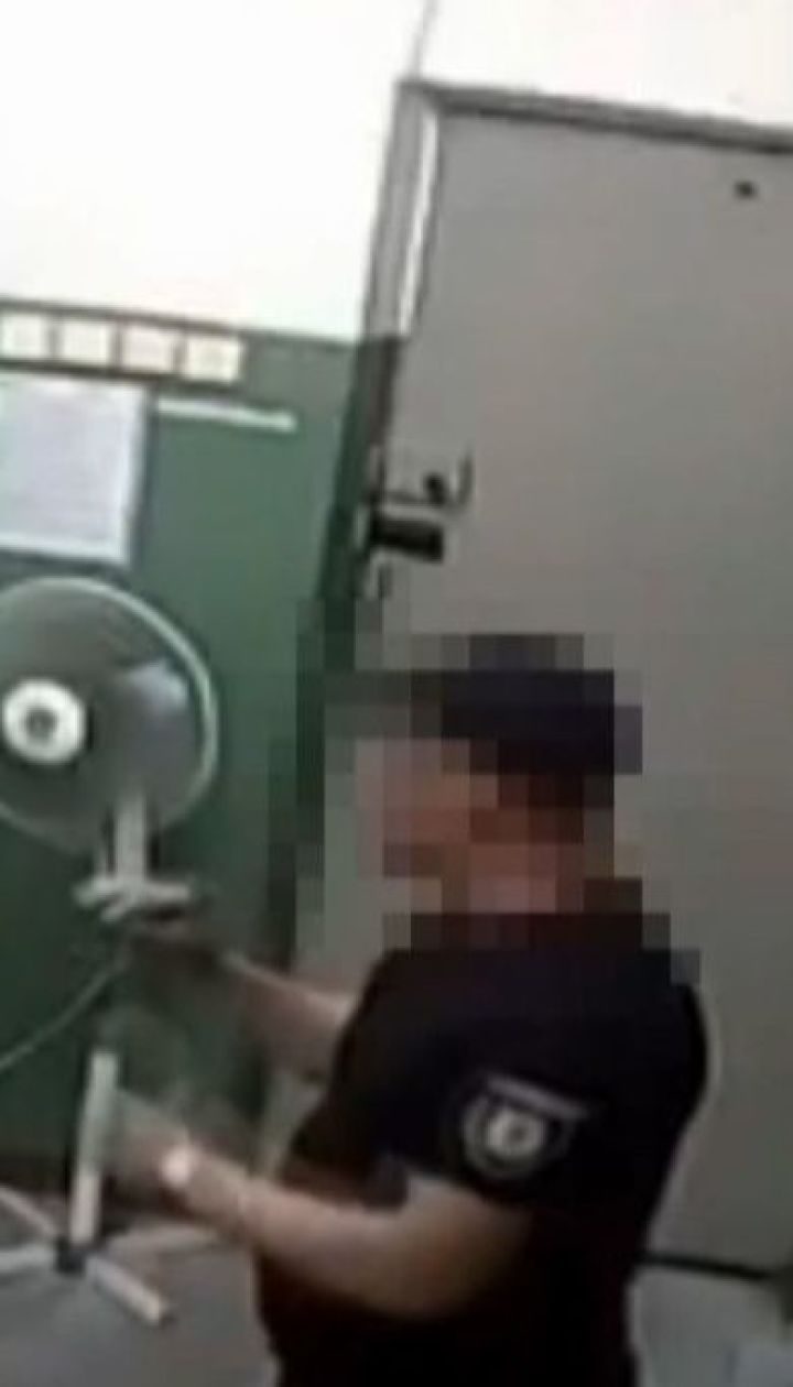 Суд відпустив під заставу копів, яких затримали за побиття та тортури