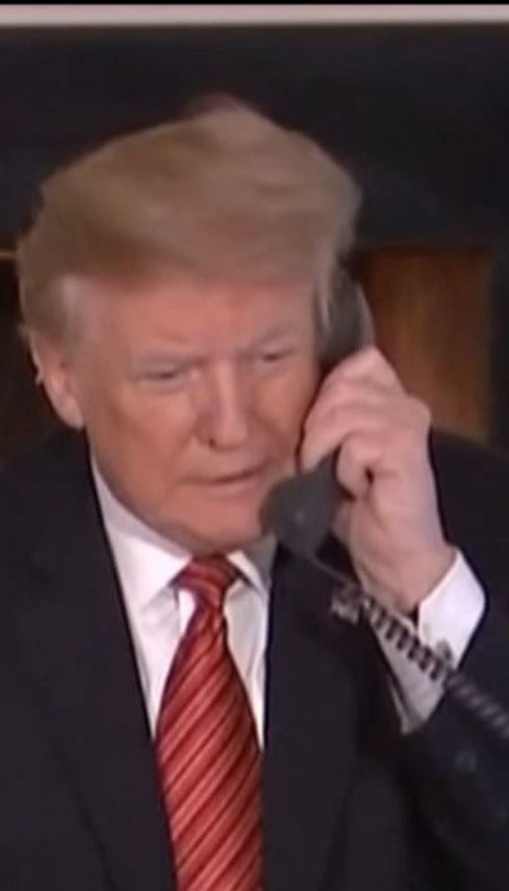 Трамп сказав 7-річній дівчинці, що вірити у Санта-Клауса - це трохи "маргінально"