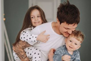 Лідер гурту O.Torvald Женя Галич замилував ніжною родинною фотосесією з дітьми
