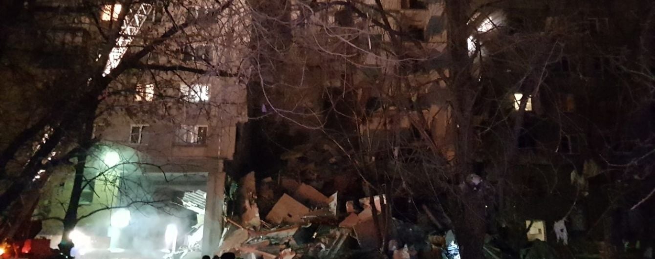 У Магнітогорську біля будинку, де стався обвал, вибухнула маршрутка