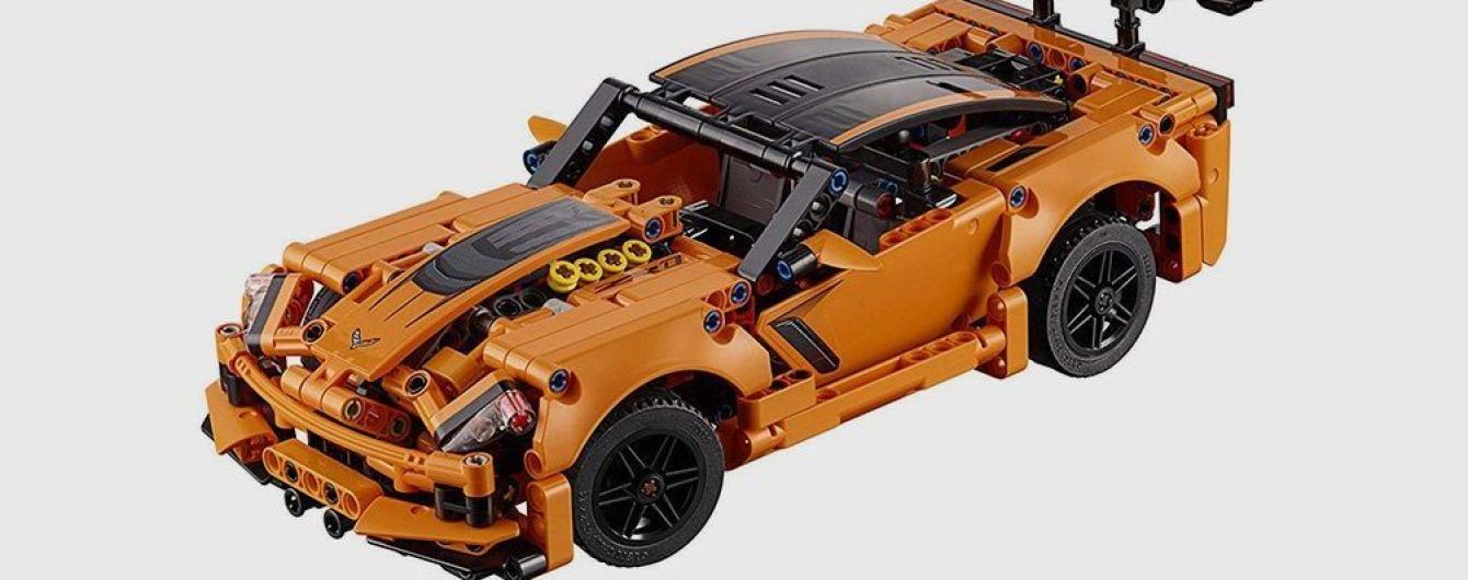 Спорткар Chevrolet Corvette воссоздали в Lego