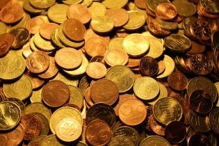 Курс валют 20 февраля: евро резко подешевело. Инфографика