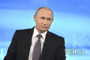 Хакери оприлюднили секретні звіти про обіди Путіна