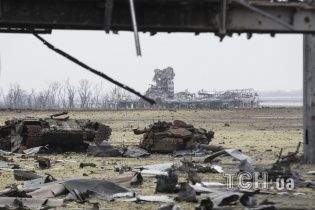 Спостерігачі ОБСЄ нарахували понад 100 пострілів поблизу донецького аеропорту