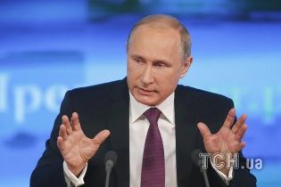 Путін розповів, як окупував Крим і рятував Януковича