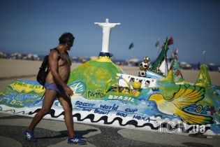 ФІФА не збирається змінювати час матчів чемпіонату світу-2014 через спеку