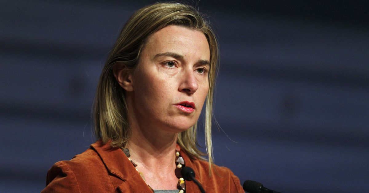 Могерини назвала приговор суда РФ против Сенцова нарушением международного права
