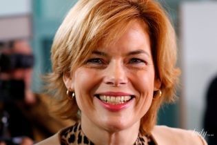 В тренде: министр сельского хозяйства Германии пришла на работу в леопардовой блузке