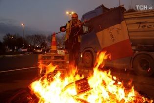 Розпалюванням безладів у Франції займався новий очільник ГРУ Росії. Завдання він провалив - Тимчук