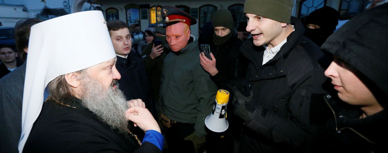 Митрополит Павел назвал обыски "политическим давлением" и рассказал о коровах-террористках и "подложенной брошюре"