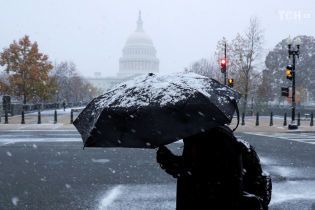 Снігова буря: у США скасували сотні авіарейсів через негоду