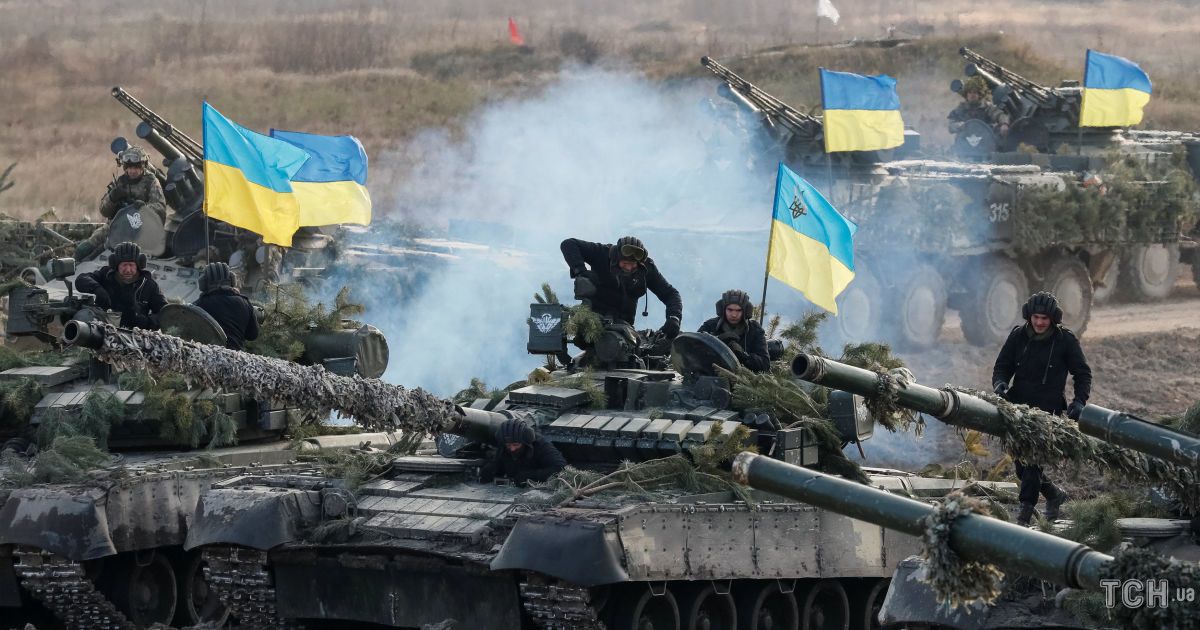 Что означает введение военного положения. Ограничения и запреты