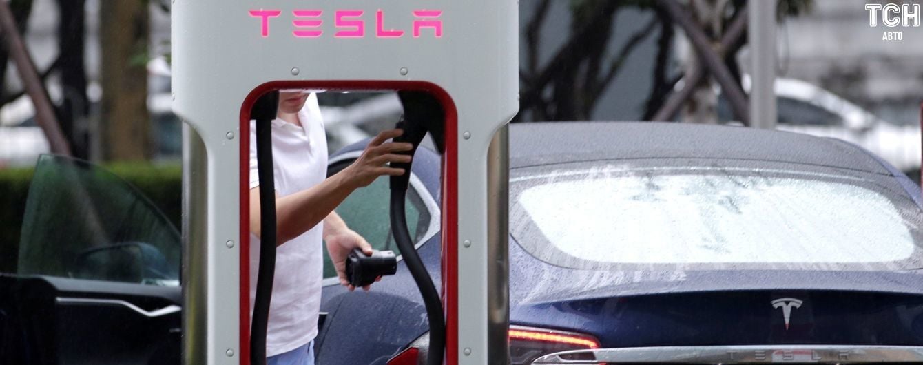 Tesla знижує ціни на електрокари у Китаї, нехтуючи непосильними акцизами